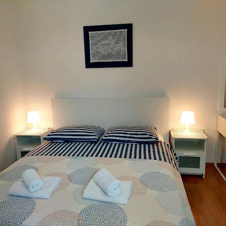 Rooms Hodanic Krk Town Rum bild