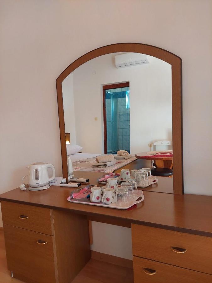 Rooms Hodanic Krk Town Rum bild
