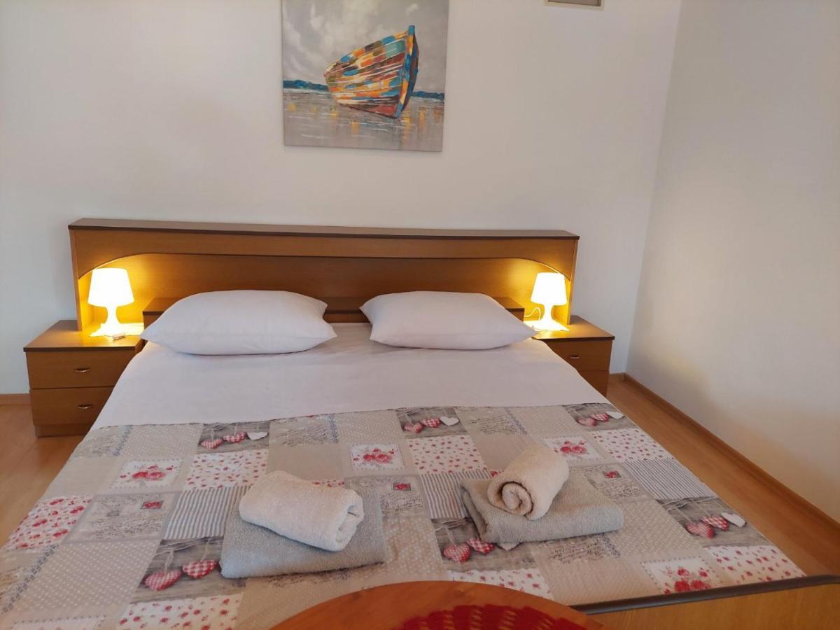 Rooms Hodanic Krk Town Rum bild