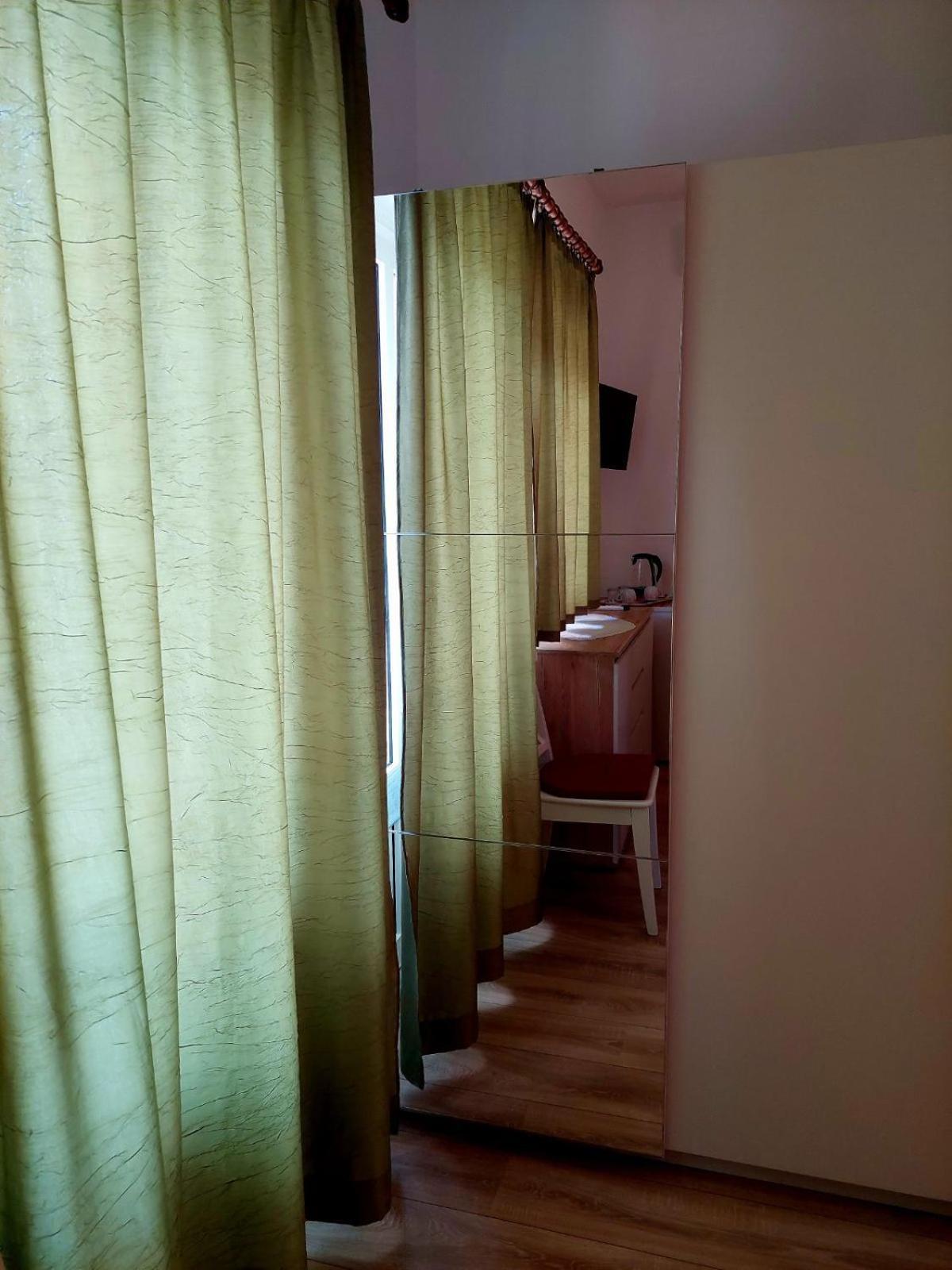 Rooms Hodanic Krk Town Rum bild