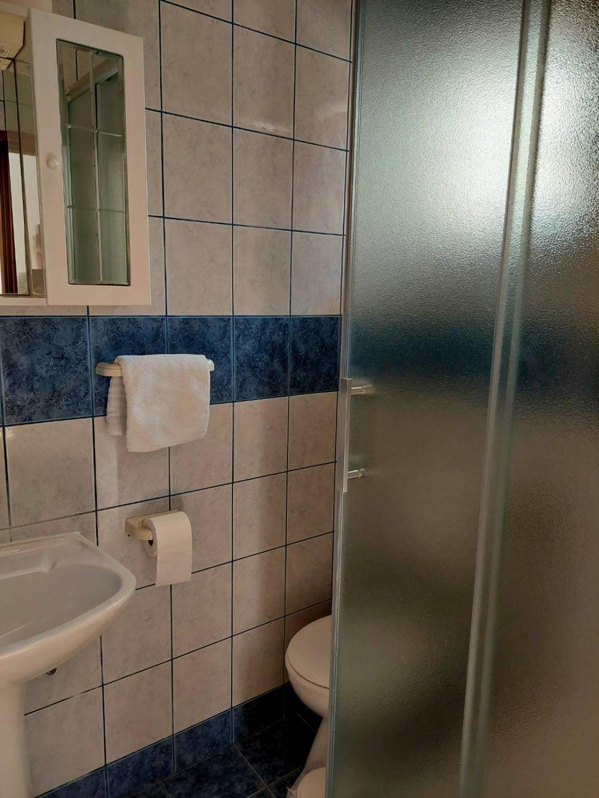Rooms Hodanic Krk Town Rum bild