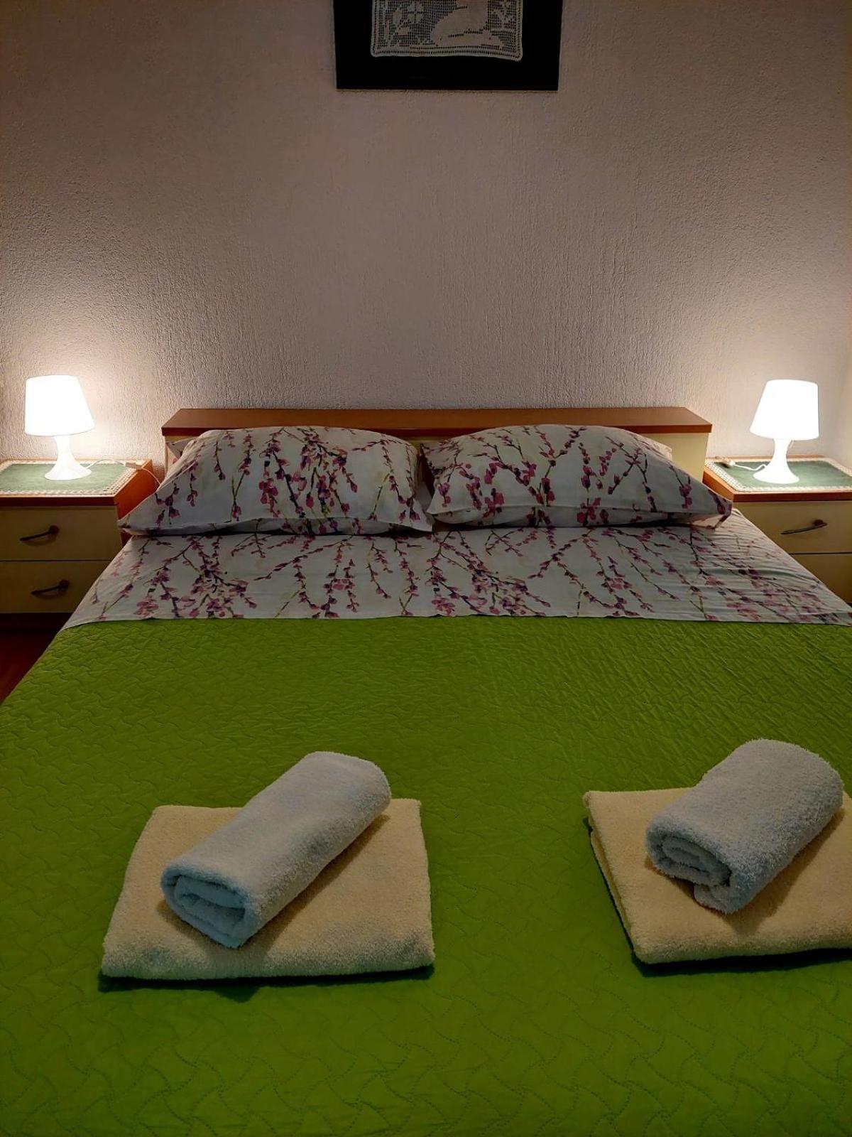 Rooms Hodanic Krk Town Rum bild