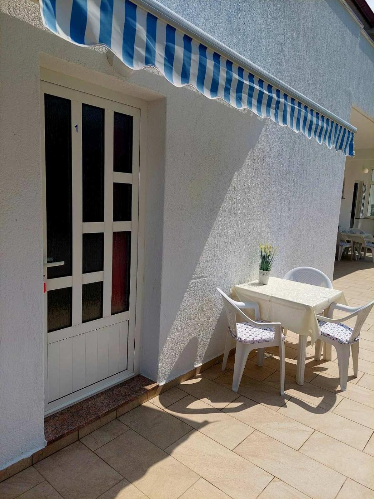 Rooms Hodanic Krk Town Rum bild